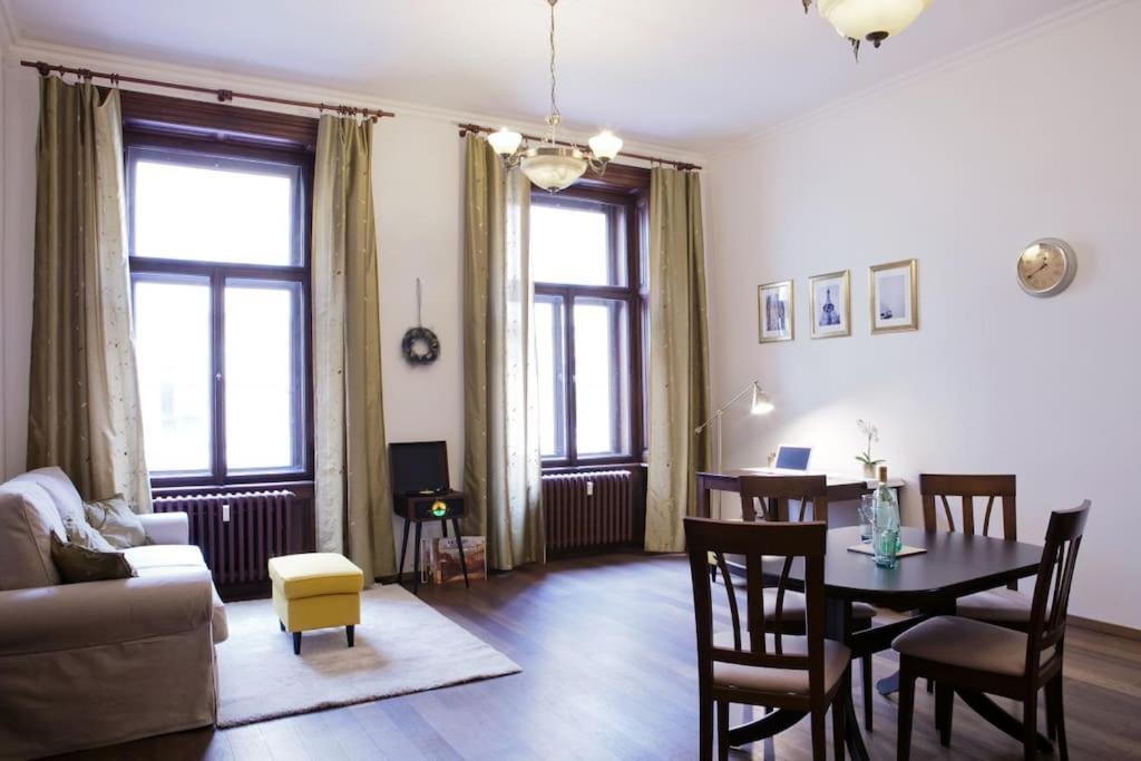 Rhythm And Style In Prague City Center Andel Apartment Exterior photo